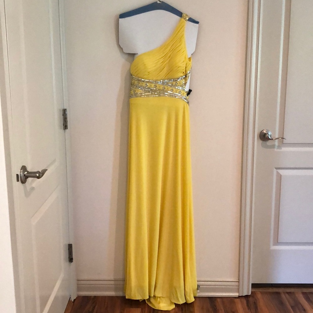 Yellow Cache Formal Dress